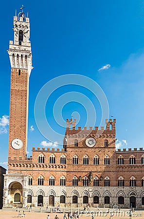 Palazzo Pubblico and Torre del Mangia. Siena Editorial Stock Photo