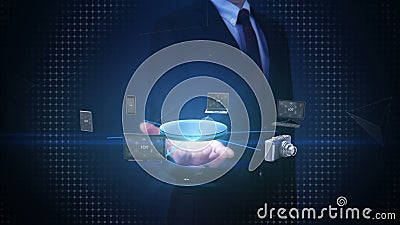 Palma abierta del hombre de negocios, diversos dispositivos móviles que conectan Internet del ` de la tecnología del ` de las cos Palma abierta del hombre de negocios, diversos dispositivos móviles que conectan Internet del ` de la tecnología del ` de las cos