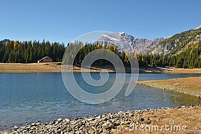 Palu lake in autumn - Landscape of Valmalenco, Valtellina, Italy Stock Photo