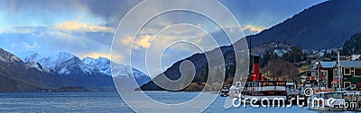 Panorama beautiful scenic of lake wakatipu queenstown south island new zealand Stock Photo