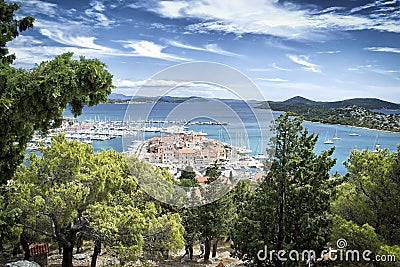 Panoramic view of the little fishing village and the islands in background Stock Photo