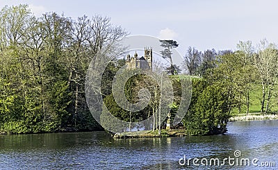 Panoramic view of Octagon Lake with Gothic Temple or Temple of Liberty in Stowe, Buckinghamshire, UK Stock Photo