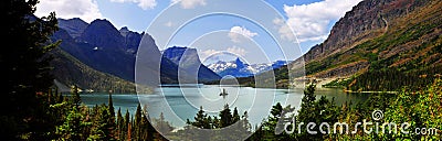 Panoramic view of Saint Mary Lake, west glacier `going to sun road`, Montana, USA Stock Photo