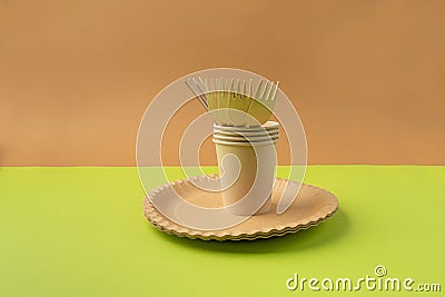 Paper Plate, Fork, Knife, Eco Tableware, Disposable Cutlery, Biodegradable, Eco Bio Table Setting for Picnic Stock Photo