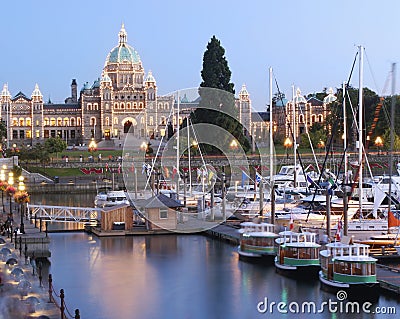 Parliament building illuminated at night, Victoria, British Columbia Stock Photo