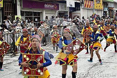 PASTO COLOMBIA- 6 ENERO 2017:Carnaval de blancos y negros women dance Editorial Stock Photo