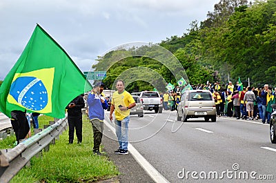 Patriots on the via dutra demonstrating against the results of the polls Editorial Stock Photo
