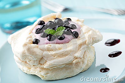 Pavlova dessert Stock Photo