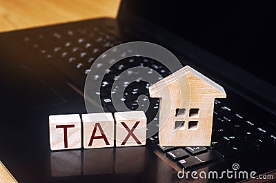 Payment of property tax and real estate through the Internet. electronic form of the declaration on incomes and profits subject to Stock Photo