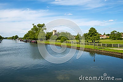 Peaceful Gloucester & Sharpness Canal at Splatt Bridge on a sunny spring afternoon Stock Photo