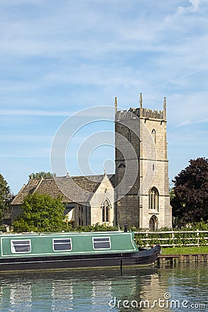 Peaceful Gloucester & Sharpness Canal at Splatt Bridge on a sunny spring afternoon Stock Photo