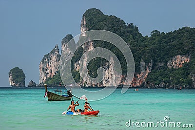 People kayaking at Ao Loh Dalum on Phi Phi Don Island, Krabi Pro Editorial Stock Photo
