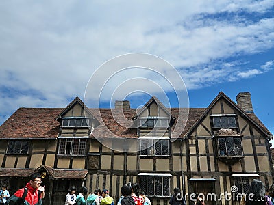 People and the Shakespeares Birthplace building Editorial Stock Photo