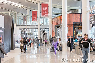 PEOPLE AT TORONTO PEARSON INTERNATIONAL AIRPOT, TERMINAL 1 Editorial Stock Photo