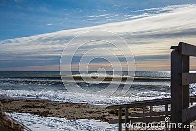 Perfect wave on a sunny day with foreground background bohkeh Stock Photo