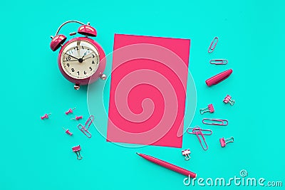 Performance concepts with paper,pencil and alarm clock on worktable background.Time and dateline Stock Photo