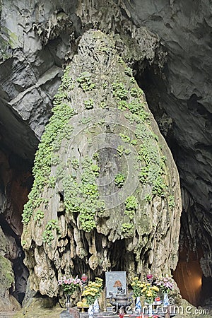 The perfume pagoda Huong Tich cave in the Vietnamese Chua Huong, Hanoi Stock Photo