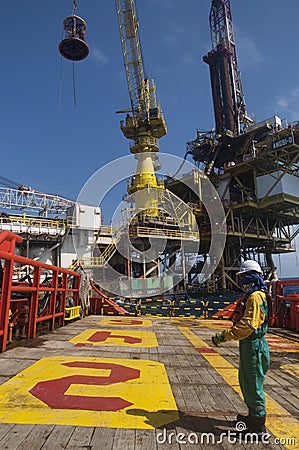 Personal basket transfer at oil platform Editorial Stock Photo