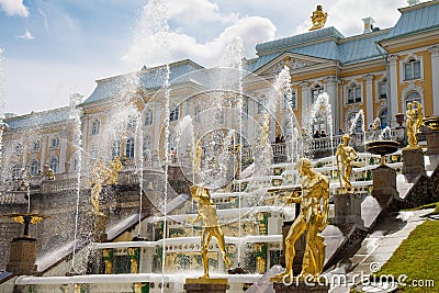 PETERGOF, RUSSIA, 03.07.2020 Grand Cascade in Peterhof, St-Petersburg. Grand Peterhof Palace in the background Editorial Stock Photo