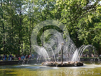 Sun Fountain in the Menagerie Pool in Peterhof, St.Petersburg, Russia Editorial Stock Photo