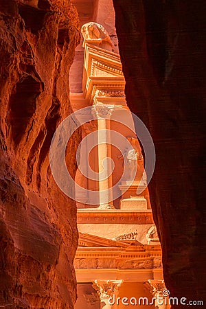 Petra, Jordan Siq, Treasury, Al Khazneh frame view Stock Photo