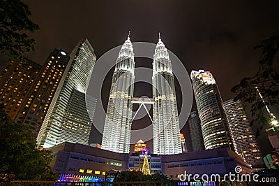 PETRONAS TWIN TOWERS - KUALA LUMPUR Editorial Stock Photo