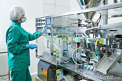 Pharmaceutical factory worker Stock Photo