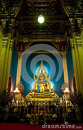 Phra Buddha Chinnarat Stock Photo