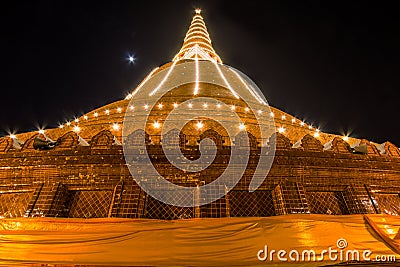 Phra Pathom Chedi Festival,Amphoe Mueang,Nakhon Pathom,Thailand on November20,2018:Light up Phra Pathom Chedi.The beautiful Lanka- Editorial Stock Photo