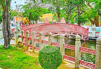 The Phra Phot Bridge, Memorial park of Wat Benchamabophit Dusitvanaram Marble Temple, Bangkok, Thailand Stock Photo