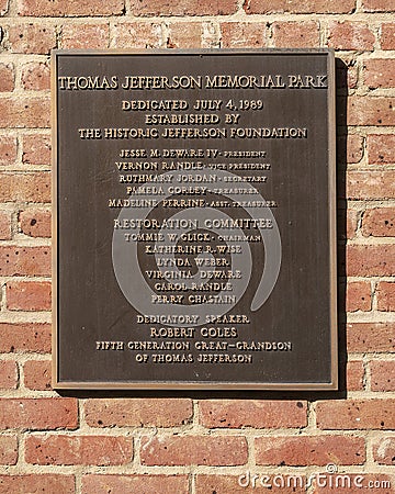 Dedication plaque for the Thomas Jefferson Memorial Park in downtown Jefferson, Texas. Editorial Stock Photo