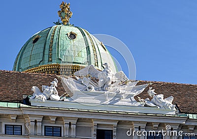 Eagle Sculpture atop The Reichkanzleitrakt, Hofburg Palace, Vienna, Austria Stock Photo