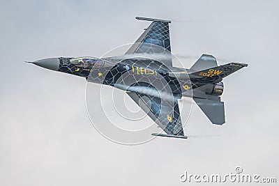 F16 Viper Demonstration at Dayton Air Show Editorial Stock Photo