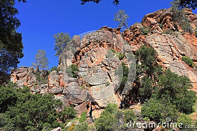 Sheer Volcanic Cliffs near the Bear Gulch Cave Entrance, Pinnacles National Park, California, USA Stock Photo