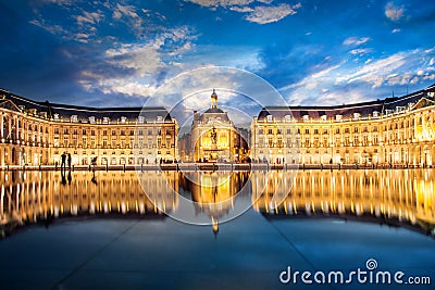 Place la Bourse in Bordeaux, the water mirror by night Stock Photo