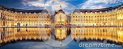 Place la Bourse in Bordeaux, the water mirror by night France Stock Photo