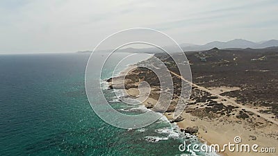 Plage de punta gorda bcs mexico2023 : un grand plan d'eau au bord d'une plage de sable banque de vidéos Plage de punta gorda bcs mexico2023 : un grand plan d'eau au bord d'une plage de sable banque de vidéos
