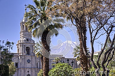 Plaza de Armas with El Misti volcano, Arequipa Stock Photo