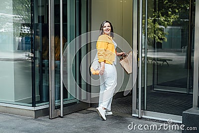 Plus size Wellbeing, Ways to Practice Body Positivity. focus on self-love and acceptance. Happy confident curvy young Stock Photo