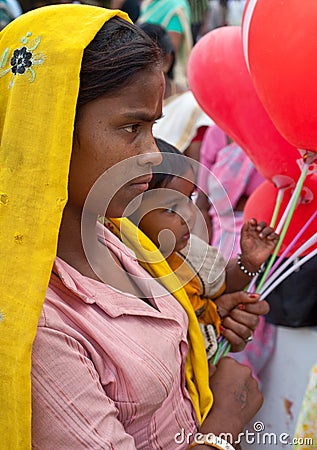 Poor, young Indian mother and child Editorial Stock Photo