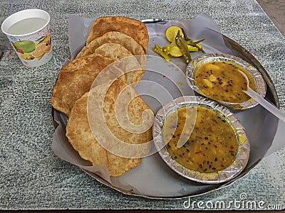 Poory Bhaji From Pancham Puriwala set up 1848. AD Perin Nariman St Stock Photo