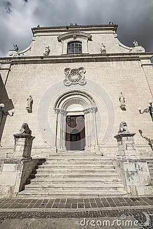 Popoli Abruzzi, Italy: the main town square, church Stock Photo