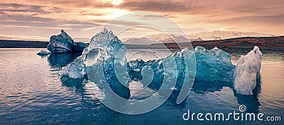 Popular tourist destination - Jokulsarlon Glacier Lagoon Stock Photo