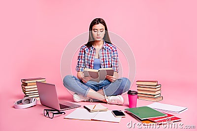 Portarit of focused concentrated lady teen teenager look attentive fiction cute attractive legs crossed folded scholar Stock Photo