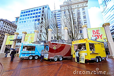 Food truck in Pioneer Courthouse Square Editorial Stock Photo