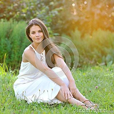 https://thumbs.dreamstime.com/x/portrait-young-beautiful-sexy-woman-nature-33352997.jpg