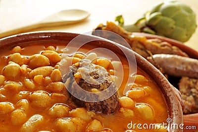 Potaje de judias y garbanzos, a traditional spanish legume stew Stock Photo