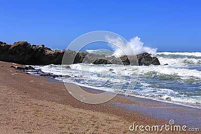 Powerful Pacific Wave crashing on Rocks, Bean Hollow Beach State Park along the Central Coast of California, USA Stock Photo