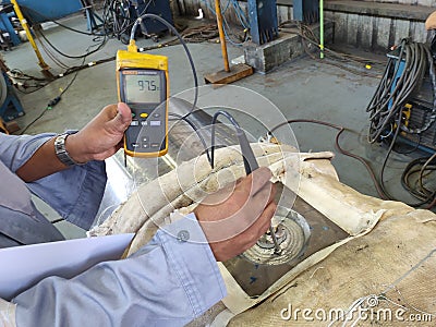Preheat Checking before welding 3/4& x22; sweep olet inconel Stock Photo