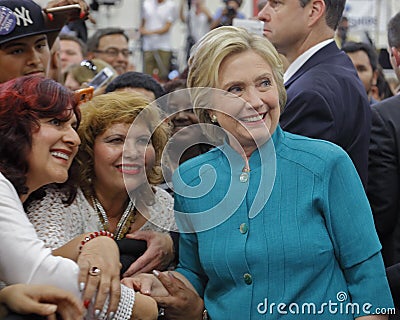 Presidential Candidate Hillary Clinton Campaigns in Oxnard, CA a Editorial Stock Photo